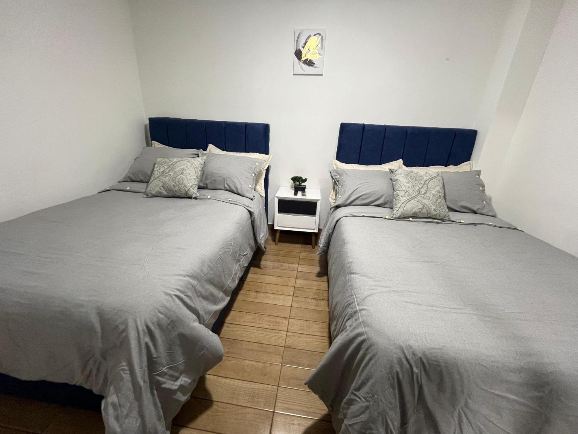 Apartasuites 53 Cerca Al Aeropuerto 02 * Bogota