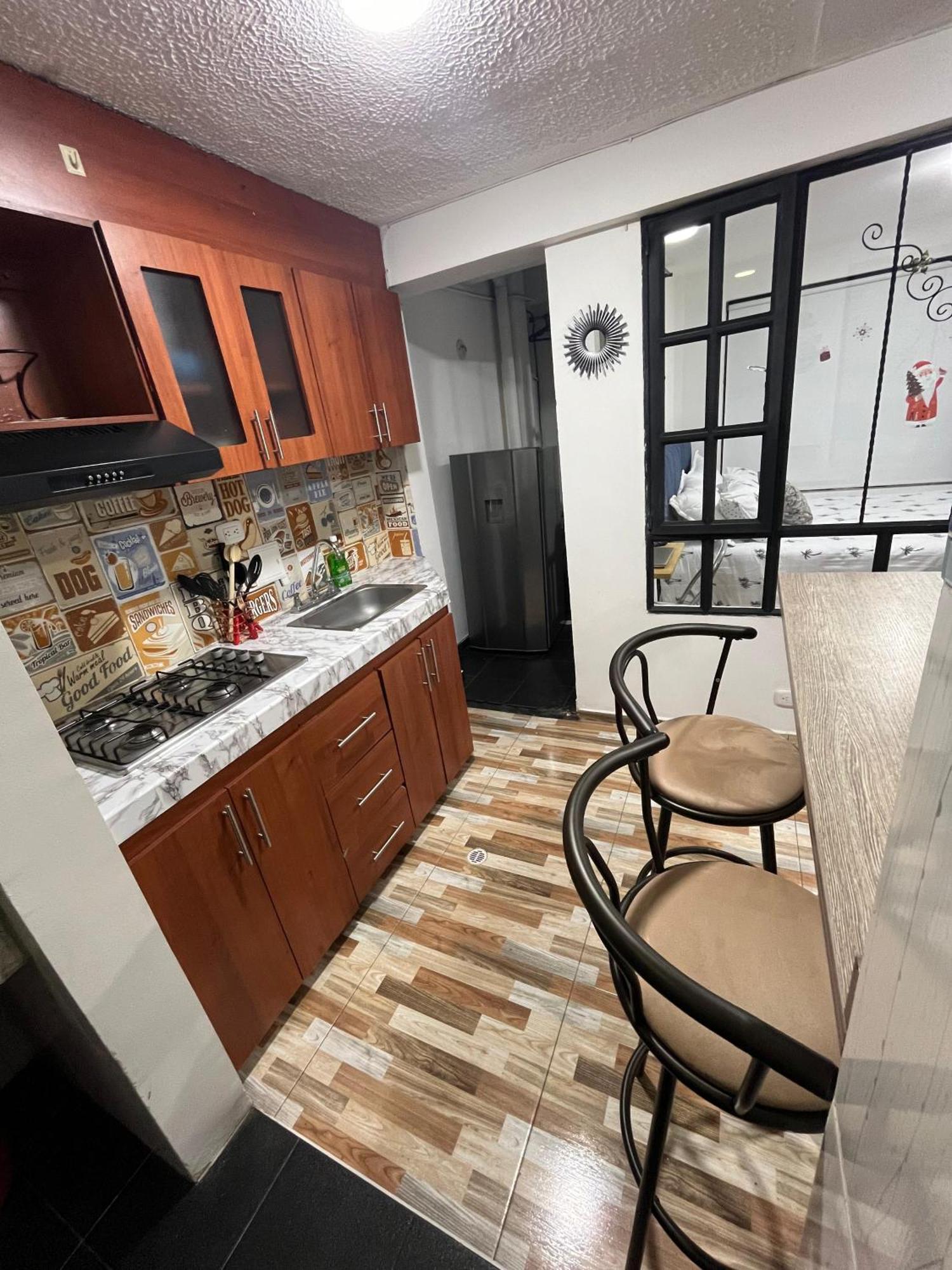 Apartamento Apartasuites 53 Cerca Al Aeropuerto 02 Bogotá